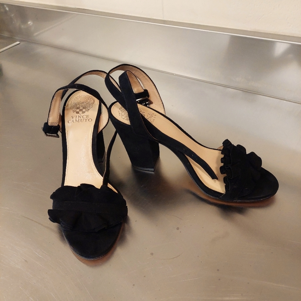 Vince Camuto  women's black ankle  strap block heel sandals.